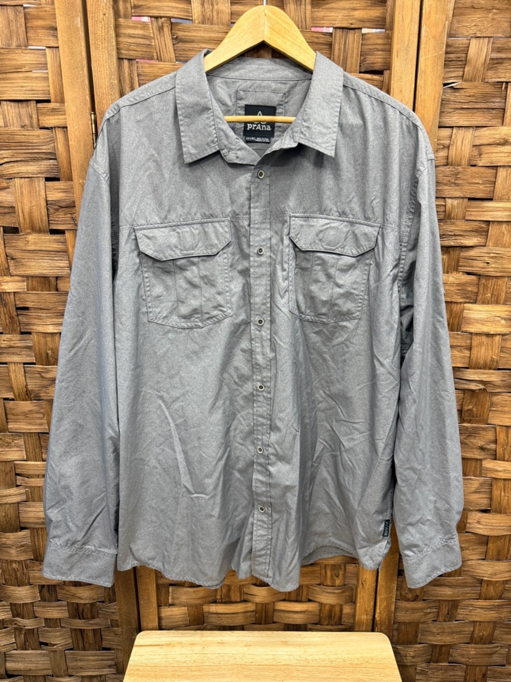 Prana Men's Casual Long-Sleeve Button-Down Shirt in Gray